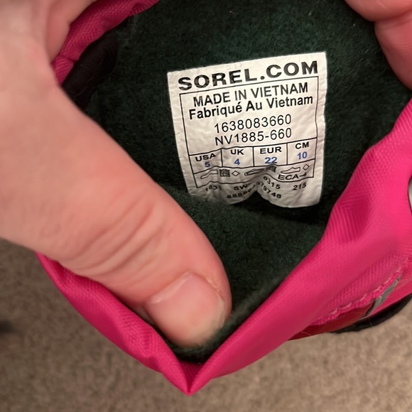 Toddler sorel boots - Picture 4 of 5